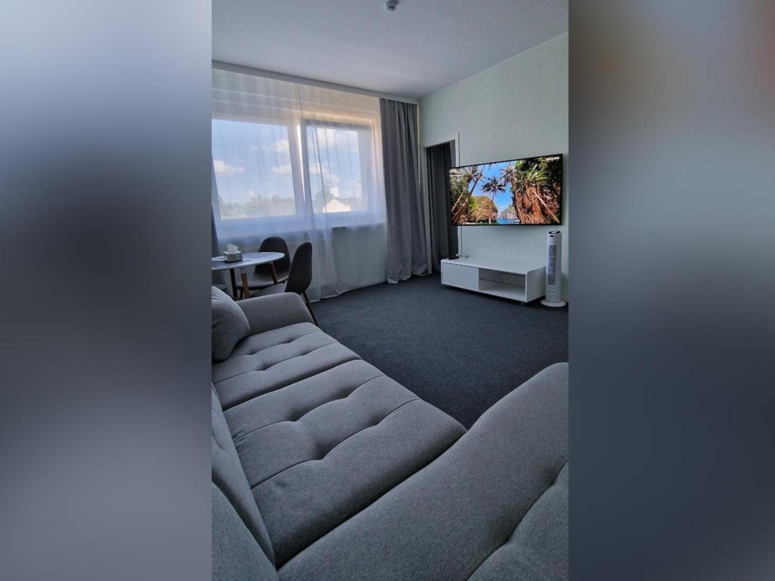 Citycenter Apartment - Bigtv-Ps4-Netflix-Parking Chemnitz Eksteriør billede